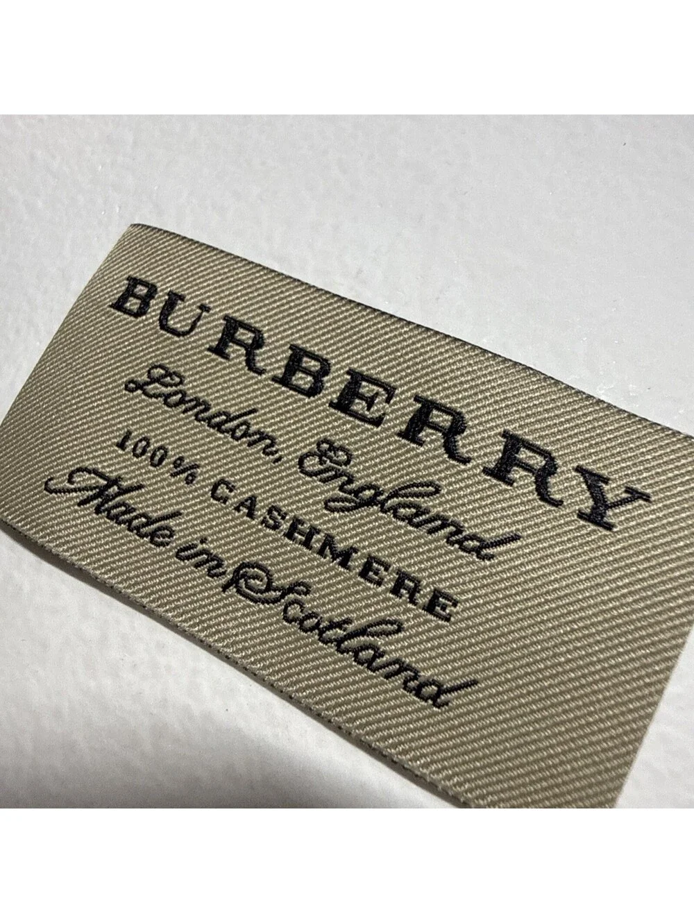 BURBERRY 1 Designer Tag LABEL Replacement Sewing Accessories 6 x 3cm